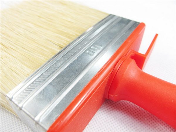 Custom Excellence: B4030 Block Brush for Expansive Surfaces - Image 3
